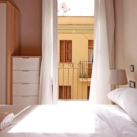 Bebarceloner Sants Apartments - 2 Bedrooms מראה חיצוני תמונה